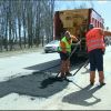 В Ярославле полным ходом идет ямочный ремонт дорог (видео)